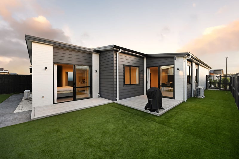 20 Ogilvie Avenue, Chartwell, Hamilton - Carousel 2