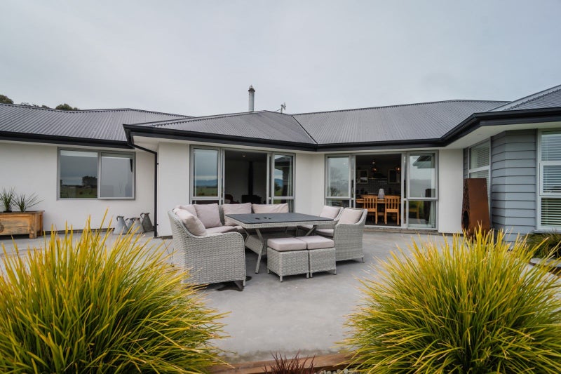 50 Cliffs Road, Saint Clair, Dunedin - Carousel 2