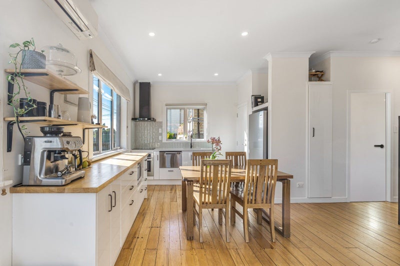 1/886 Dominion Road, Mount Roskill, Auckland - Carousel 1