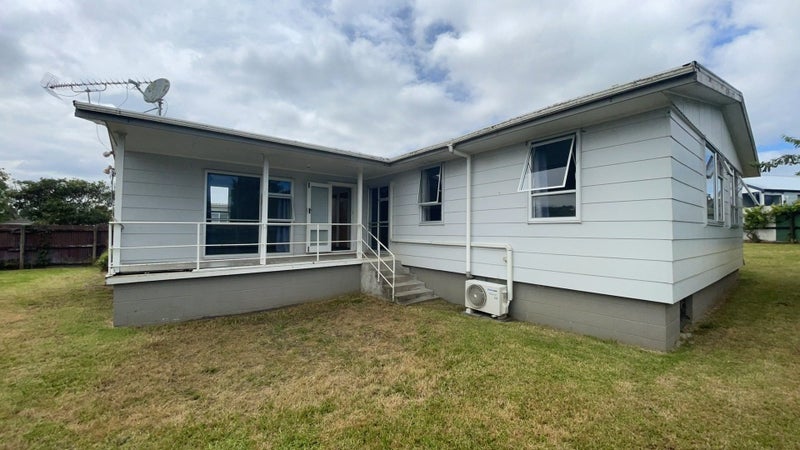 15 Afton Place, Ranui, Auckland - Carousel 2