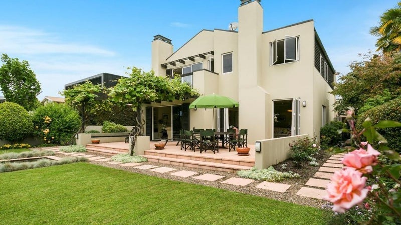 8 Arran Road, Chartwell, Hamilton - Carousel 1