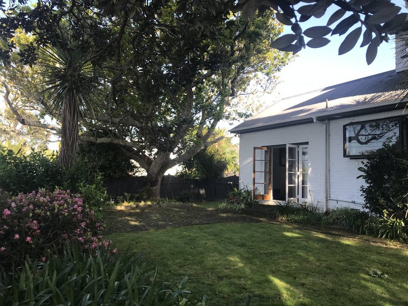 70 Norwood Road, Bayswater, Auckland - Carousel 2