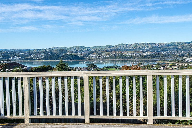 12B Whenua View, Titahi Bay, Porirua - Carousel 2