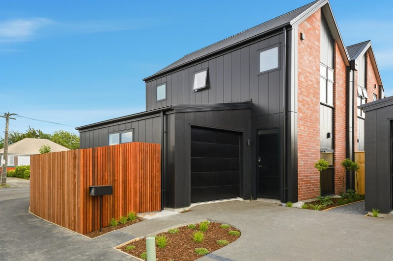 1/12 McCombs Street, Somerfield, Christchurch - Carousel 1