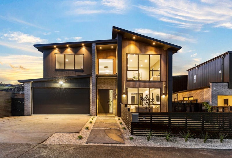 8 Kumukumu Road, Long Bay, Auckland - Carousel 1