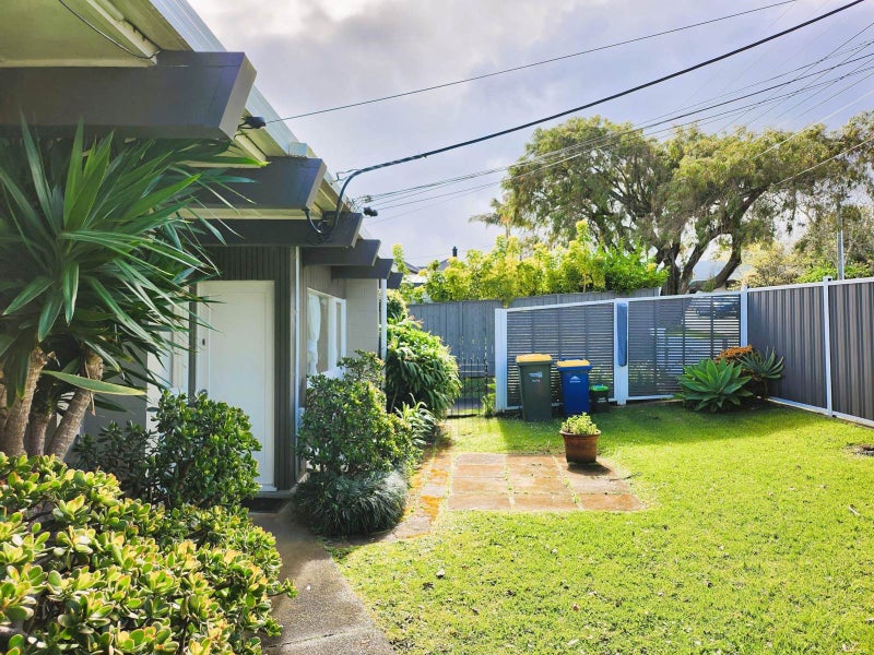 2/1 Corrella Road, Belmont, Auckland - Carousel 11
