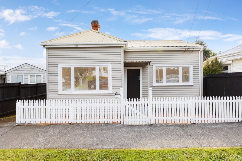43 Marlborough Street, Mount Eden, Auckland - Carousel 1