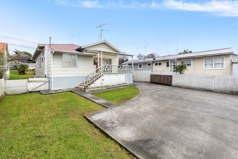 23 Corunna Road, Milford, Auckland - Carousel 2