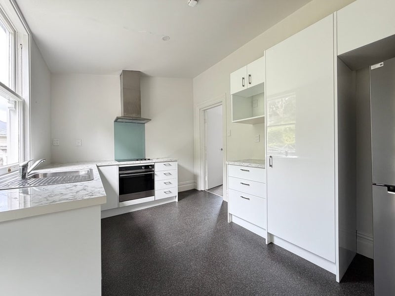 2 Konini Road, Hataitai, Wellington - Carousel 2