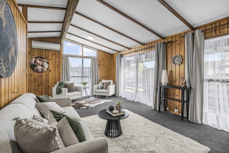 42 Aniseed Grove, Timberlea, Upper Hutt - Carousel 2