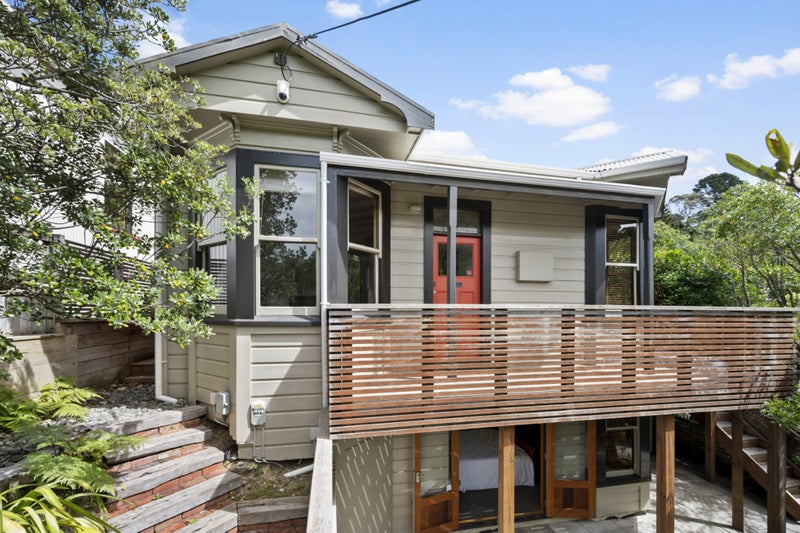 14 Durham Street, Aro Valley, Wellington - Carousel 1