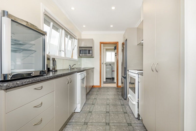 1/60 Racecourse Road, Waiuku, Auckland - Carousel 2