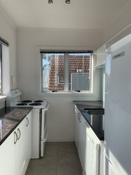 9H Emmett Street, Herne Bay, Auckland - Carousel 1