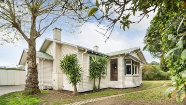 4 Rainforth Street, Roslyn, Palmerston North - Carousel 1