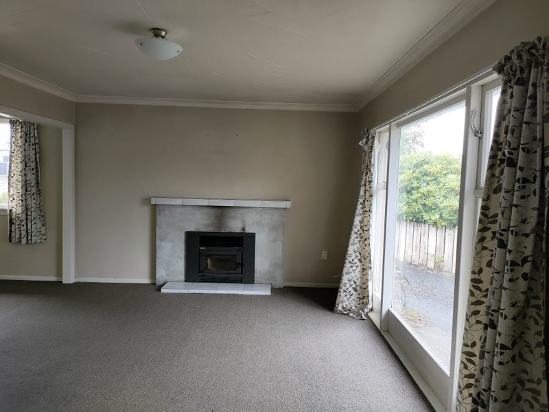 146 Edinburgh Crescent, Waikiwi, Invercargill - Carousel 2
