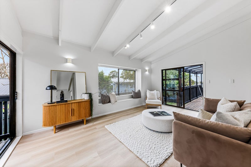 1/39 Sturges Road, Henderson, Auckland - Carousel 2
