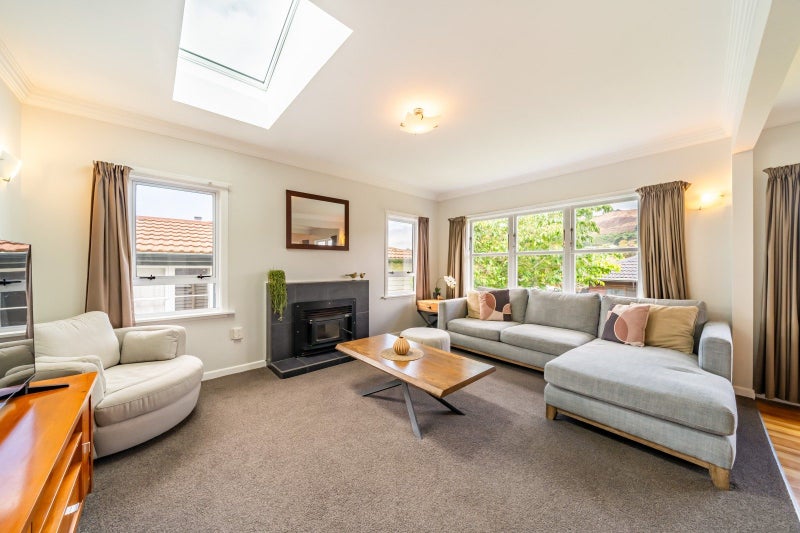 342 Main Road, Tawa, Wellington - Carousel 2