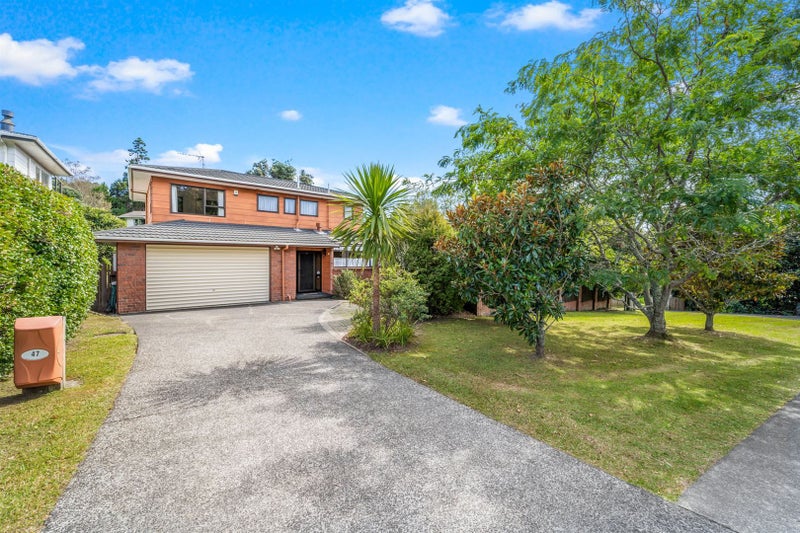 47 Saddleback Rise, Murrays Bay, Auckland - Carousel 1