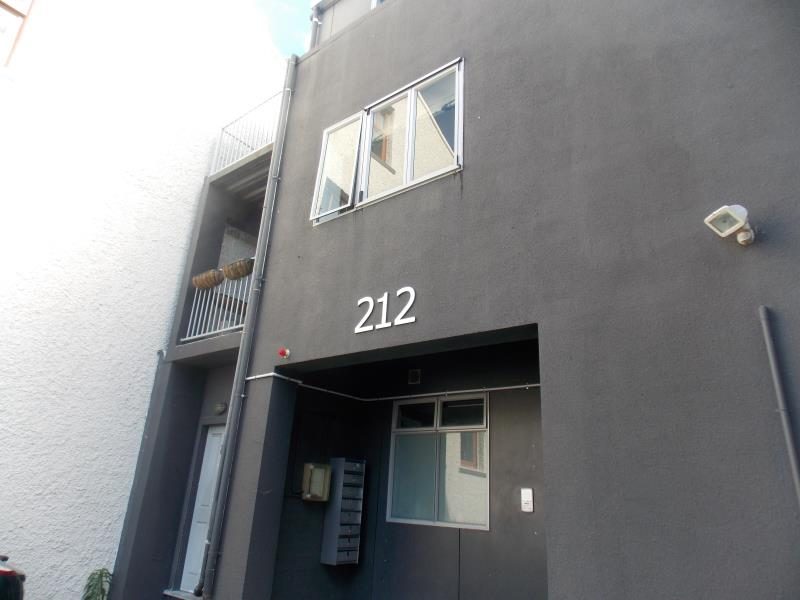 212A Victoria Street, Te Aro, Wellington - Carousel 1