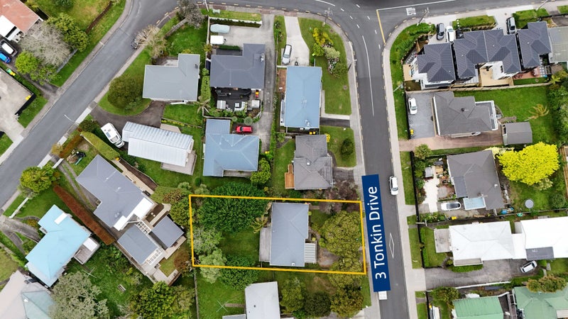 3 Tonkin Drive, Sunnynook, Auckland - Carousel 1