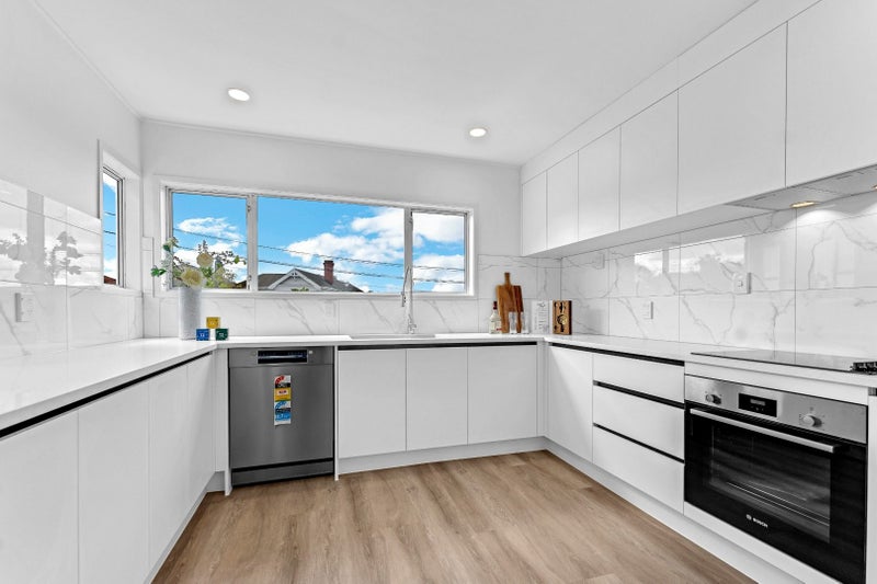 1/37 Armadale Road, Remuera, Auckland - Carousel 2