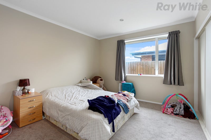 1 Neill Street, Hornby, Christchurch - Carousel 9