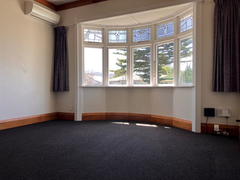 1/8 Heath Grove, Waiwhetu, Lower Hutt - Carousel 2