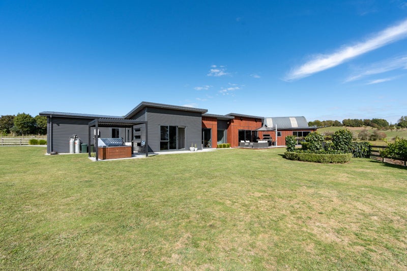 42 Saulbrey Road, Hamilton - Carousel 2