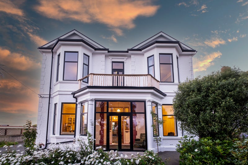 18 Sheen Street, Roslyn, Dunedin - Carousel 1