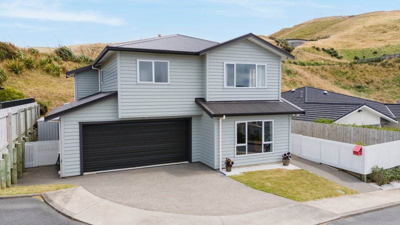 17 Bickerton Rise, Churton Park, Wellington - Carousel 2
