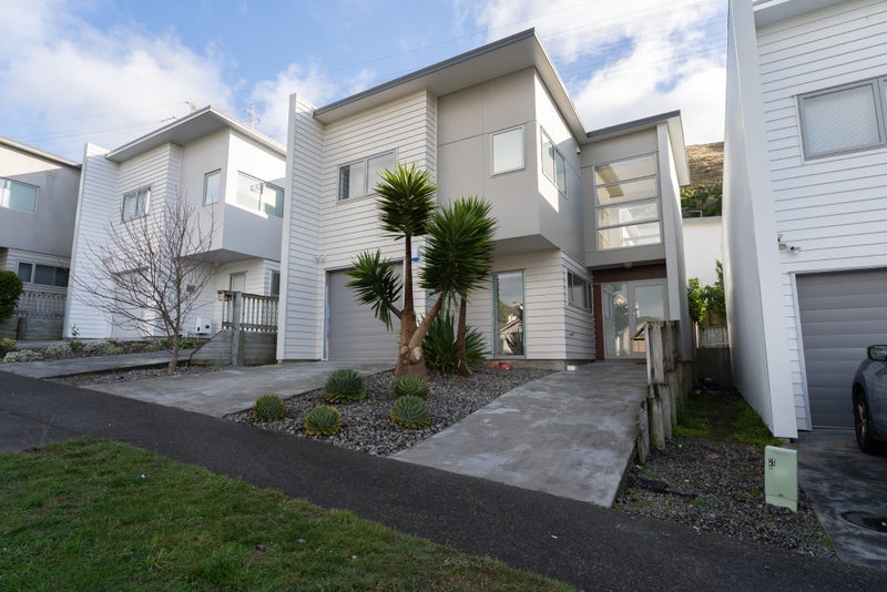 34A Erlestoke Crescent, Churton Park, Wellington - Carousel 2