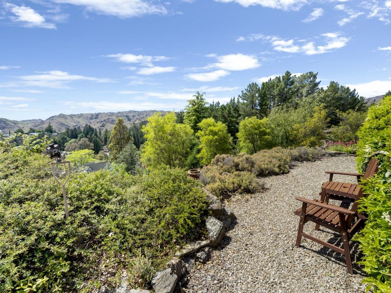 51 The Half Mile, Bridge Hill, Alexandra - Carousel 26