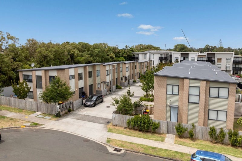 12 Pangu Way, Mangere, Auckland - Carousel 2