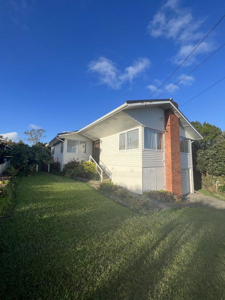 26 Hillview Avenue, New Windsor, Auckland - Carousel 1