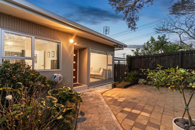 1/174 Birkdale Road, Birkdale, Auckland - Carousel 1