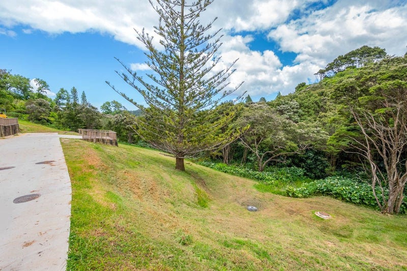 661A South Titirangi Road, Titirangi, Auckland - Carousel 2