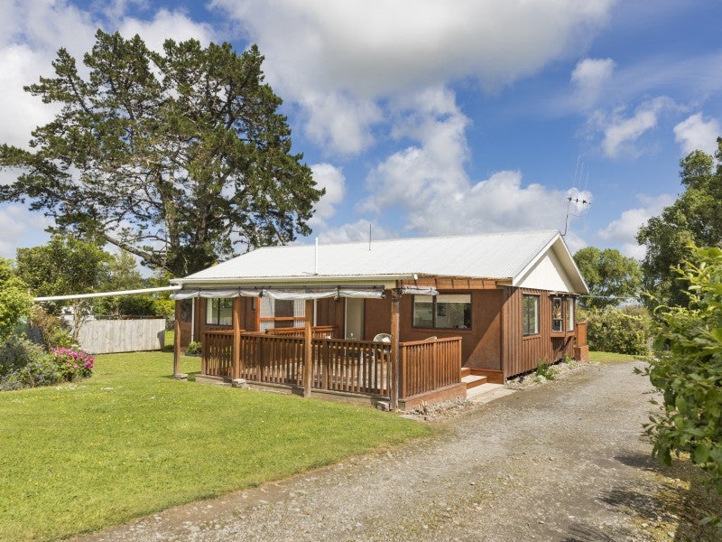 42 Rewarewa Street, tokomaru, palmerston north - Carousel 2