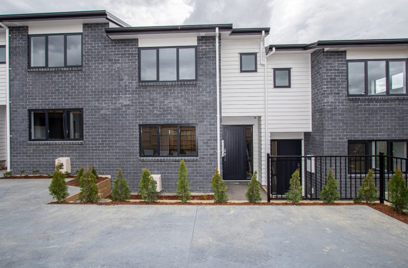 13/10 Charlemont Street, Whitiora, Hamilton - Carousel 2