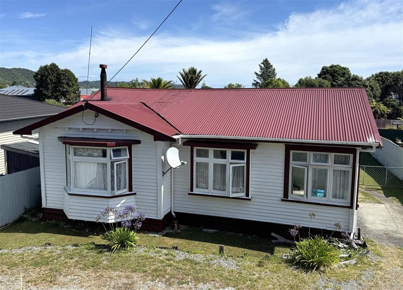 10 Ashmore Avenue, Cobden, Greymouth - Carousel 17