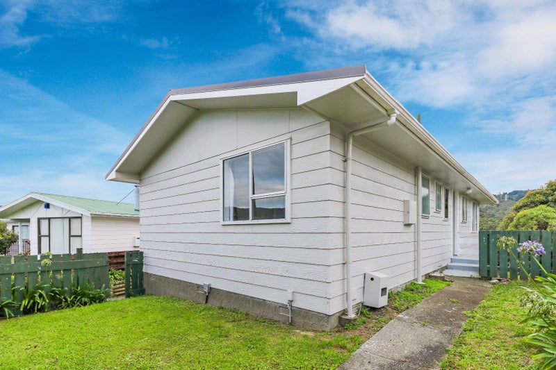 111 Holborn Drive, Stokes Valley, Lower Hutt - Carousel 13