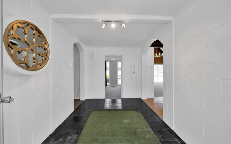 13 Ambury Place, Merrilands, New Plymouth - Carousel 2