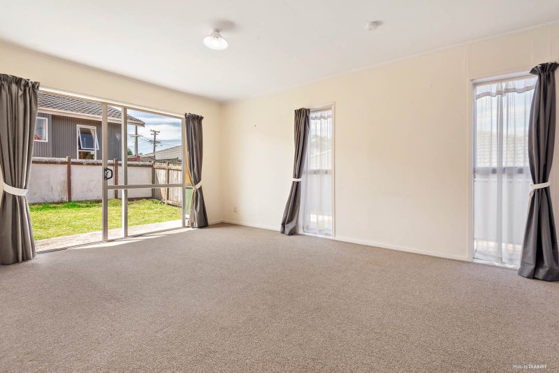 2/127 Grey Street, Onehunga, Auckland - Carousel 2