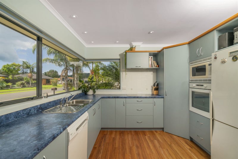 12 Cobham Lane, Whitianga, Whitianga - Carousel 2