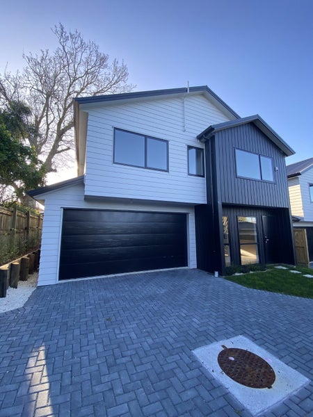 54C Kitchener Road, Sandringham, Auckland - Carousel 1