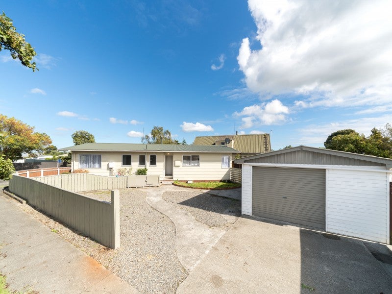 61 Kaimanawa Street, Kelvin Grove, Palmerston North - Carousel 2