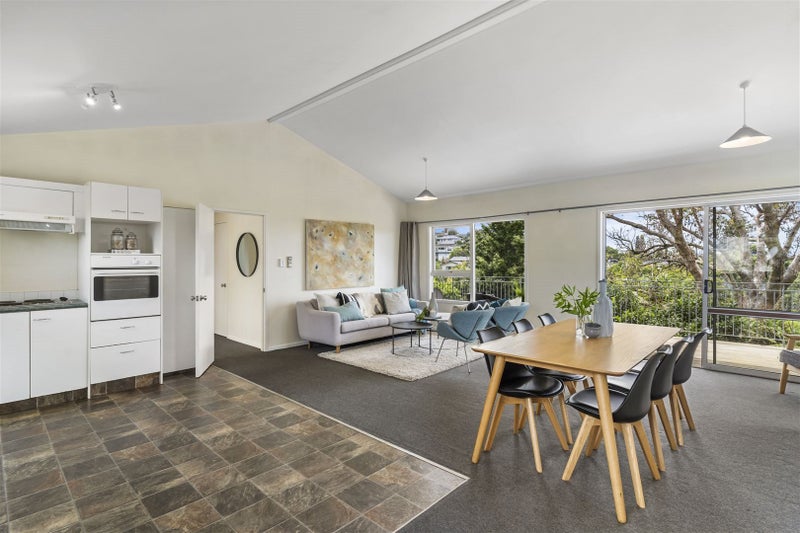 24 Greendale Spur, Glenfield, Auckland - Carousel 2