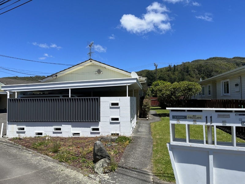 11A Karamu Crescent, Wainuiomata, Lower Hutt - Carousel 9