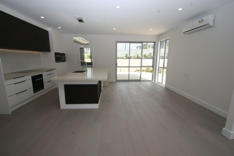 38 Headland Drive, Long Bay, Auckland - Carousel 2