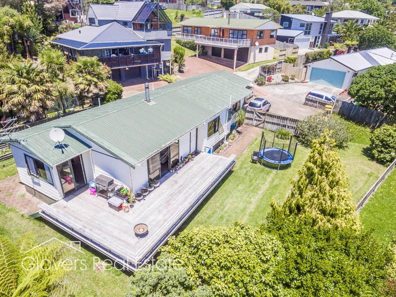 31B Avonleigh Road, Green Bay, Auckland - Carousel 2