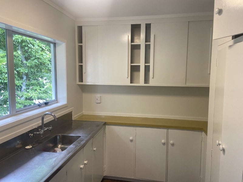 4/27 Epsom Avenue, Epsom, Auckland - Carousel 2